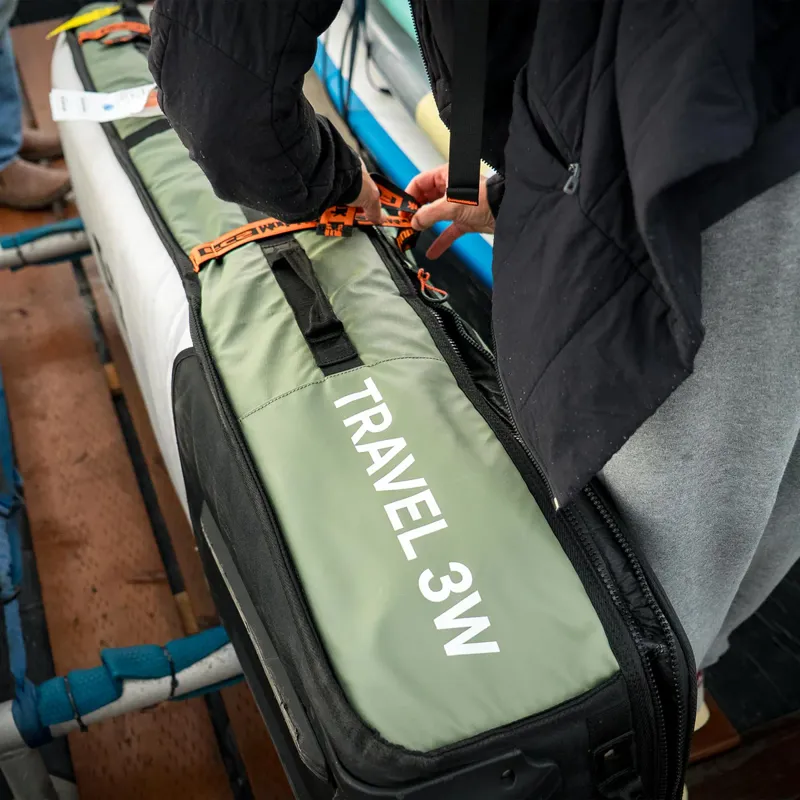 FCS GO-Light Travel 3 Wheelie Shortboard/Fish Board Bag-10