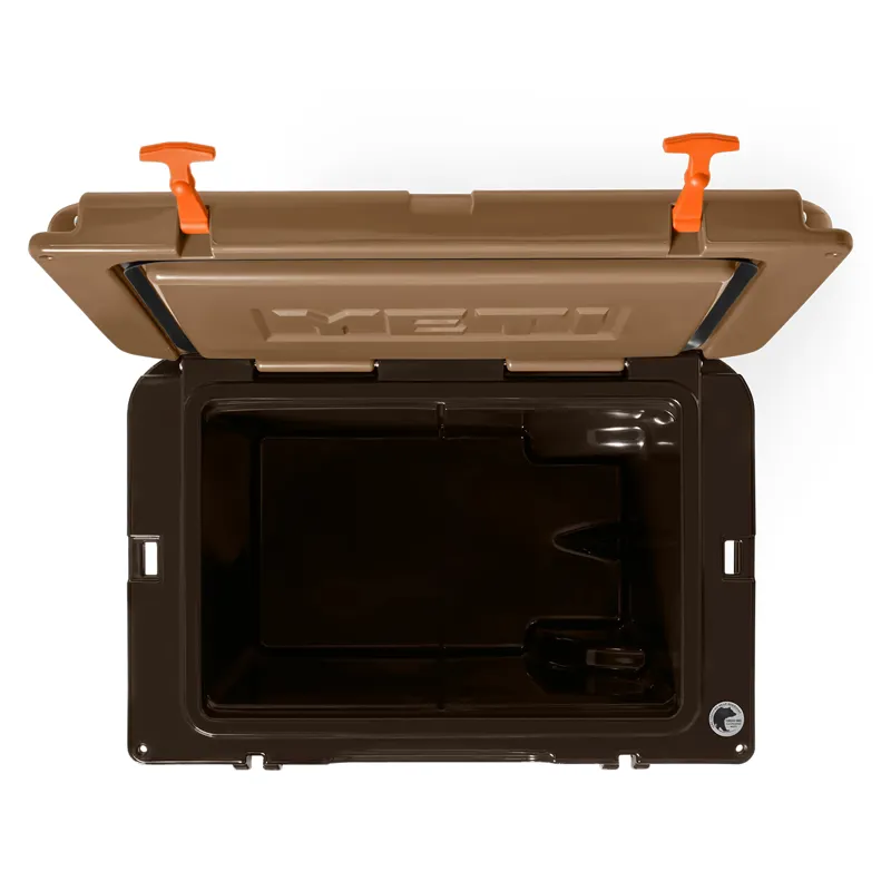 Yeti Tundra Haul Wheeled Cooler in Wetlands Camo-4