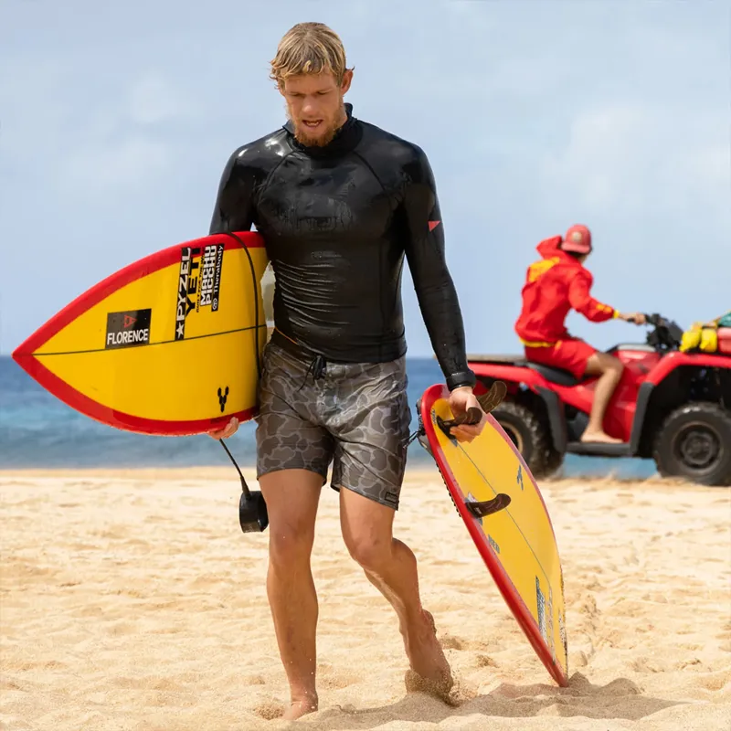 Florence Marine Windshield Long Sleeve Hooded Rashguard in Black-4