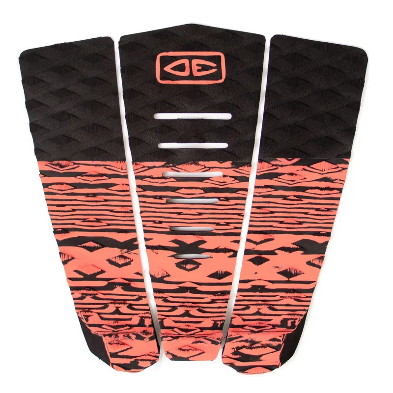 Ocean and Earth Blazed Tail Pad in Coral-Black