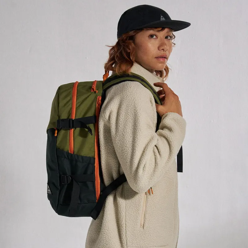 Passenger Boondocker Backpack 22L in Black/Khaki-4
