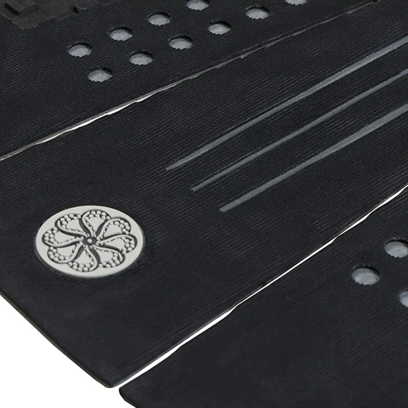 Octopus Chippa Wilson IV Tail Pad in Black/Smoke-3