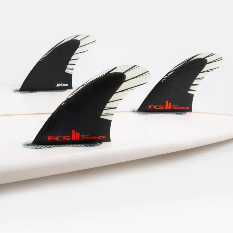 FCS II Accelerator PC Carbon Medium Tri Fin Set-1