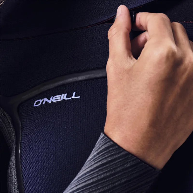 O Neill Youth Hyperfreak Fire 5-4+mm Chest Zip Wetsuit in Midnight/Black/Tidepool-2