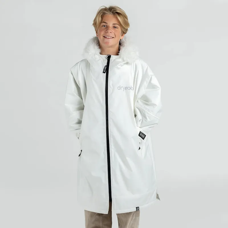 Dryrobe Advance Alpine Long Sleeve Change Robe in White/Grey for Ages 5-9