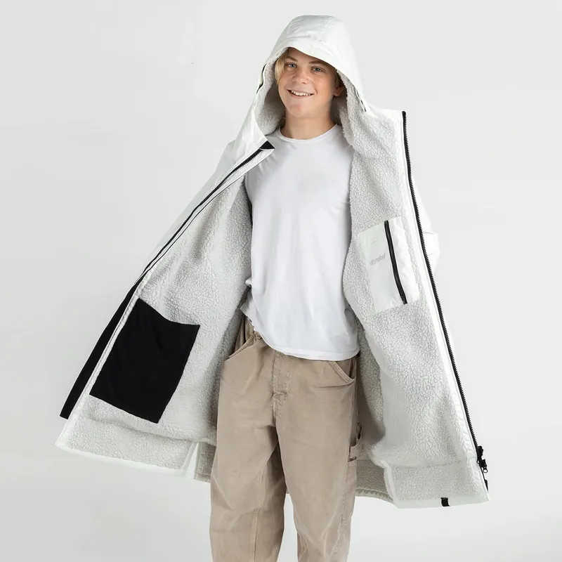 Dryrobe Advance Alpine Long Sleeve Change Robe in White/Grey for Ages 5-9-3