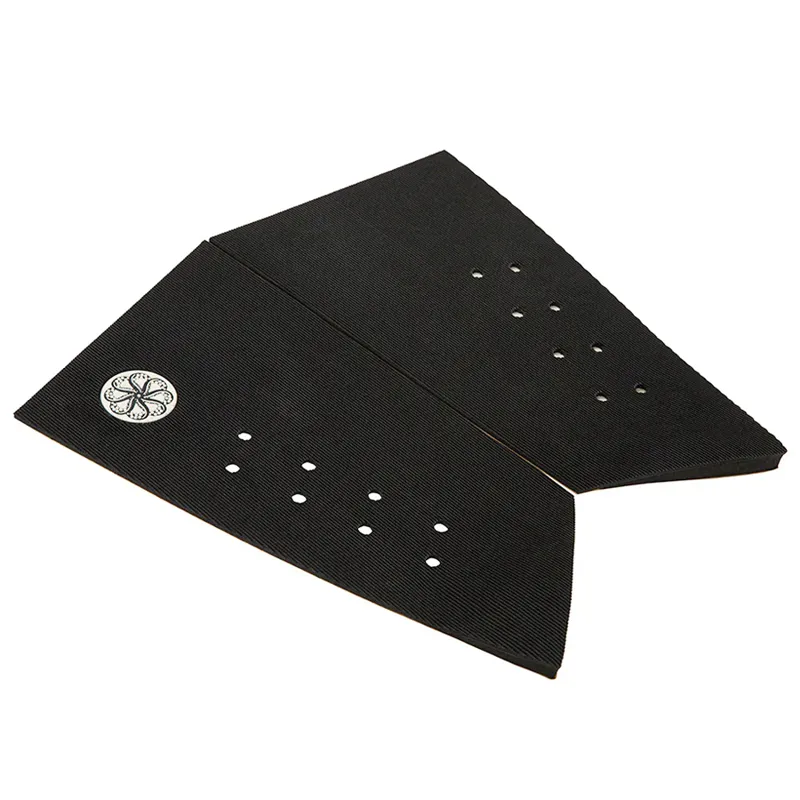 Octopus Swallow Tail Pad in Black-1