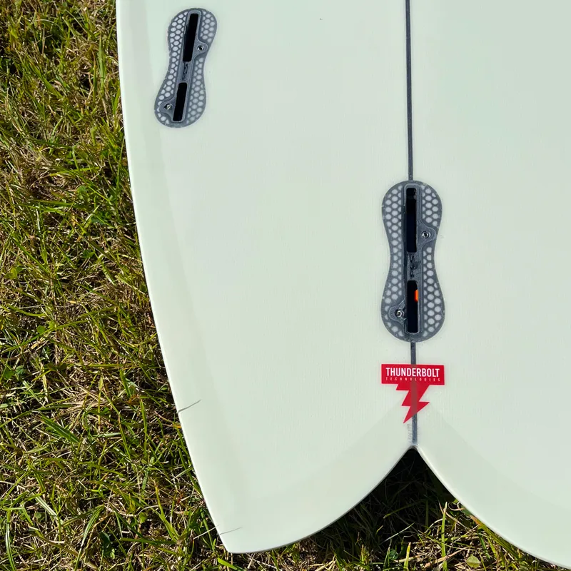 Thunderbolt Surfboards CJ Nelson Milo in Volan - FCS2-6