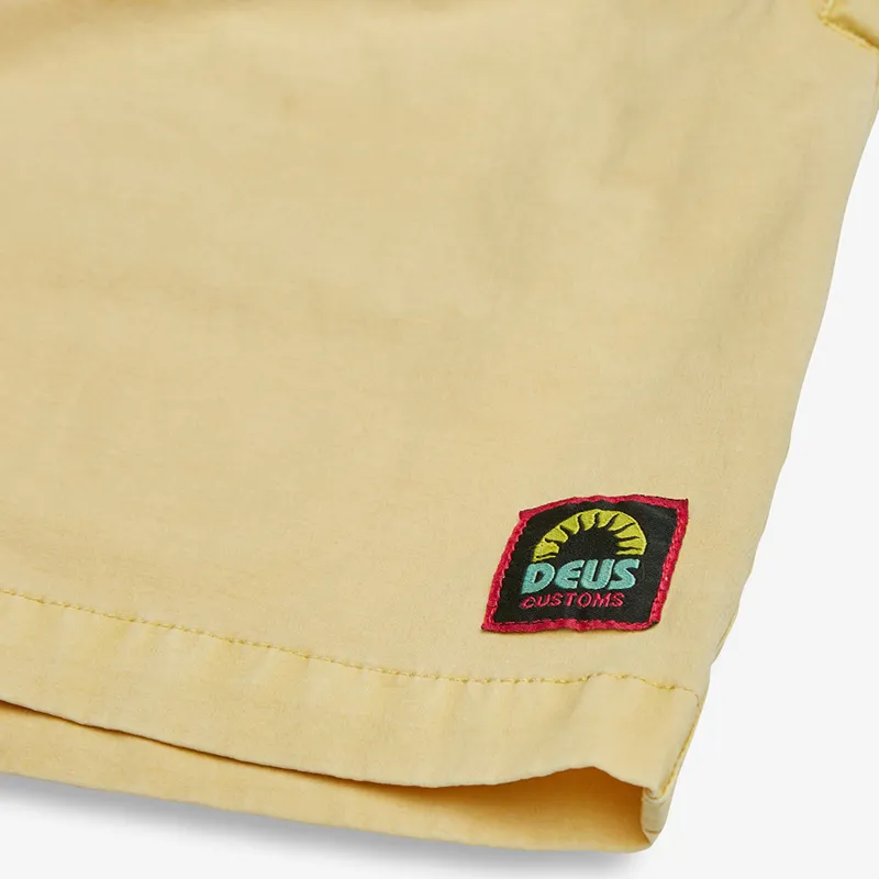 Deus Ex Machina Sandbar Acid Short in Mimosa Gold-2