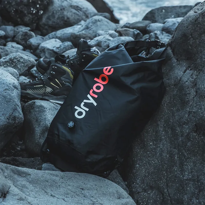 Dryrobe Compression Travel Bag in Black-3